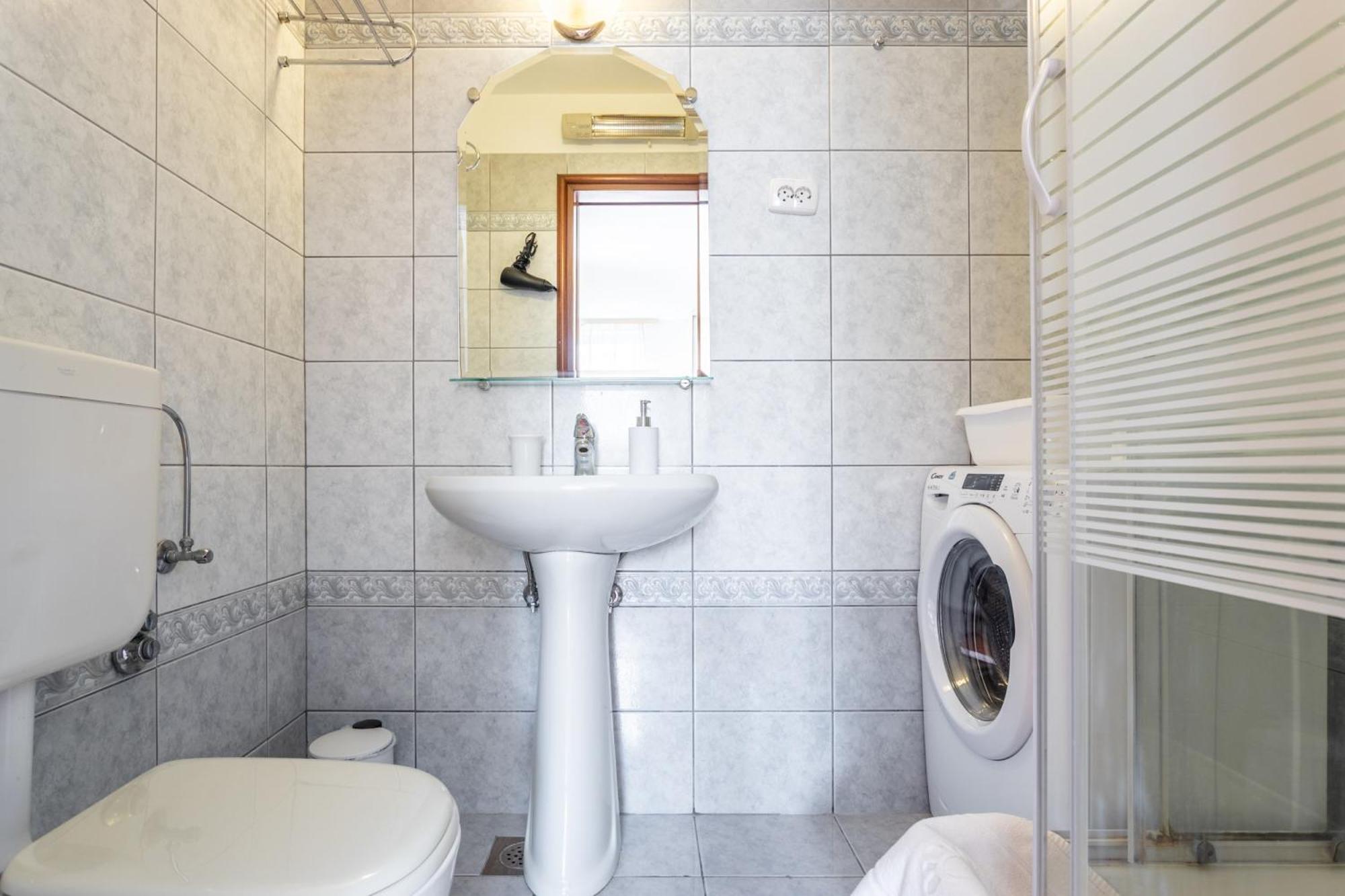 Villa Violeta With The Sea View, 3 Min Walk To The Beach Split Buitenkant foto