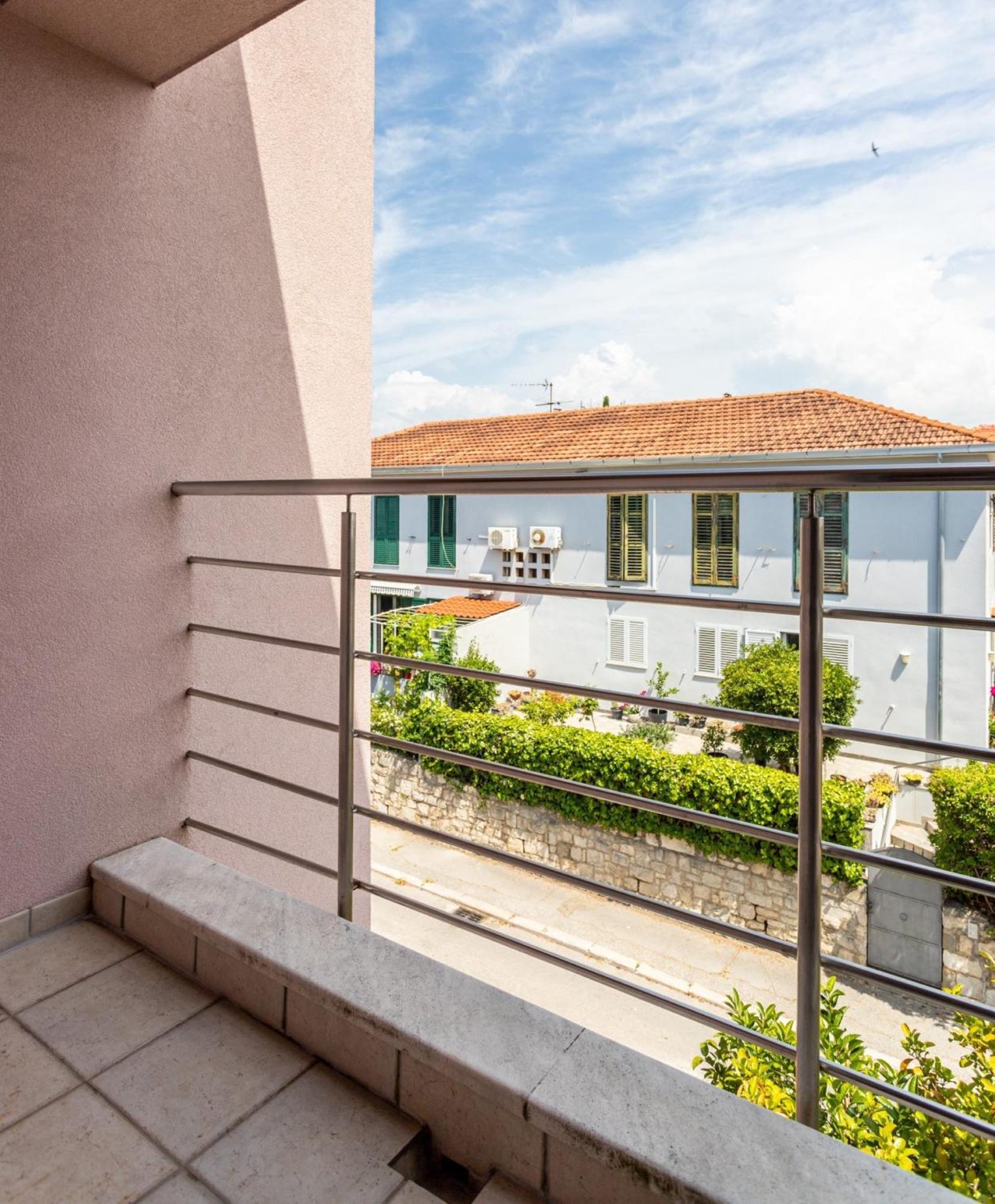 Villa Violeta With The Sea View, 3 Min Walk To The Beach Split Buitenkant foto